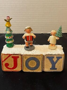 Holiday JOY Block Decor